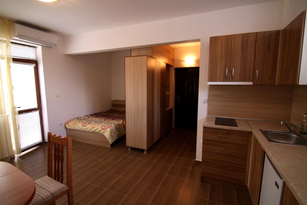 Apartments In Lotos Complex Kranevo Exteriör bild
